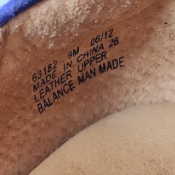 Clarks Indigo Suede Leather Chic Purple Platform Pumps - Round Toe Size 9M - Picture 7 of 8